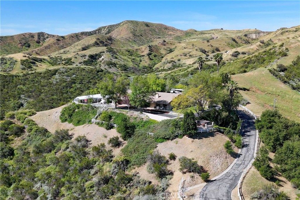 Image 66 of property listing at 30602 Hasley Canyon Road, Castaic, CA 91384