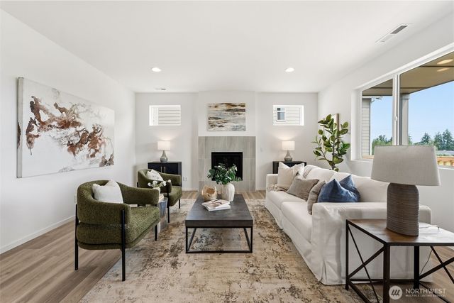 3209 219th Avenue E, Lake Tapps, WA 98391