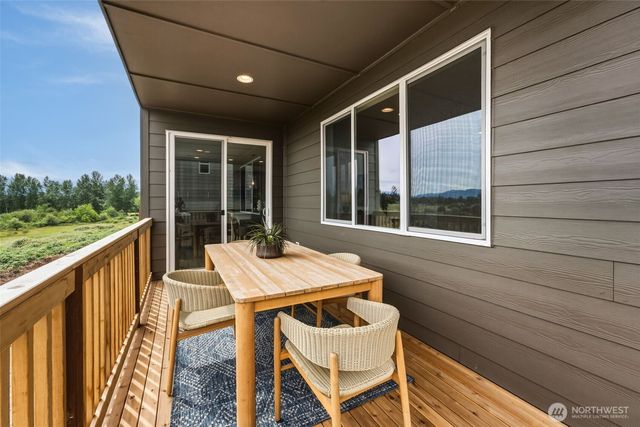 3209 219th Avenue E, Lake Tapps, WA 98391