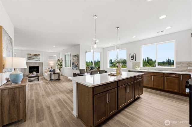 3209 219th Avenue E, Lake Tapps, WA 98391