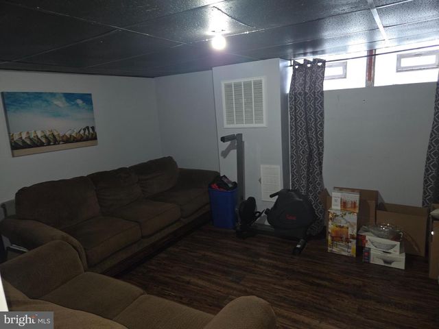 1147 E SLOCUM ST, Philadelphia, PA 19150