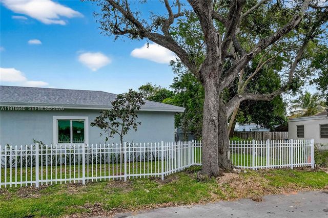 1346 NW 44th Street, Miami, FL 33142