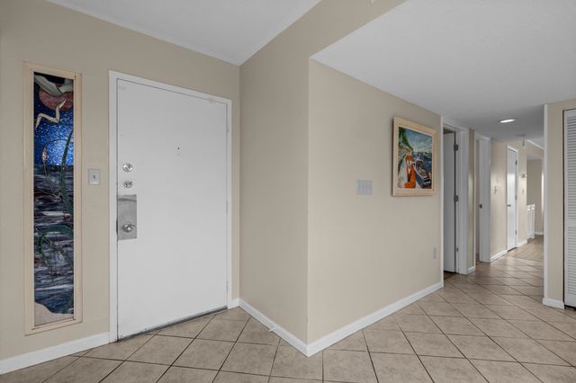 311 69th Ave N Apt 106, Myrtle Beach, SC 29572