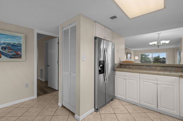311 69th Ave N Apt 106, Myrtle Beach, SC 29572