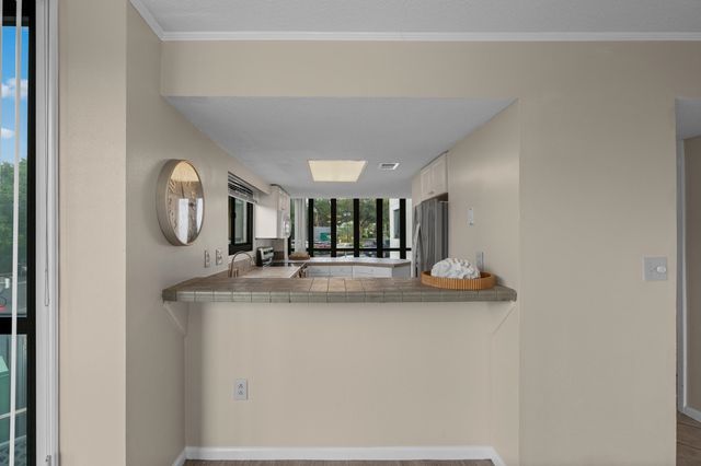 311 69th Ave N Apt 106, Myrtle Beach, SC 29572