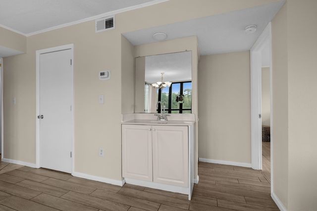 311 69th Ave N Apt 106, Myrtle Beach, SC 29572