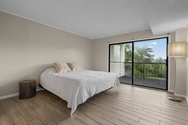 311 69th Ave N Apt 106, Myrtle Beach, SC 29572