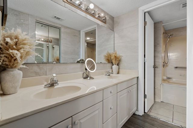 311 69th Ave N Apt 106, Myrtle Beach, SC 29572