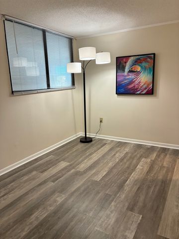 311 69th Ave N Apt 106, Myrtle Beach, SC 29572