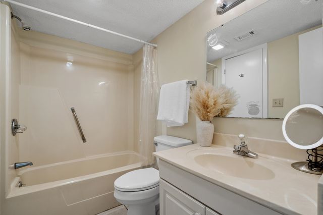 311 69th Ave N Apt 106, Myrtle Beach, SC 29572