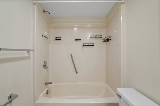 311 69th Ave N Apt 106, Myrtle Beach, SC 29572