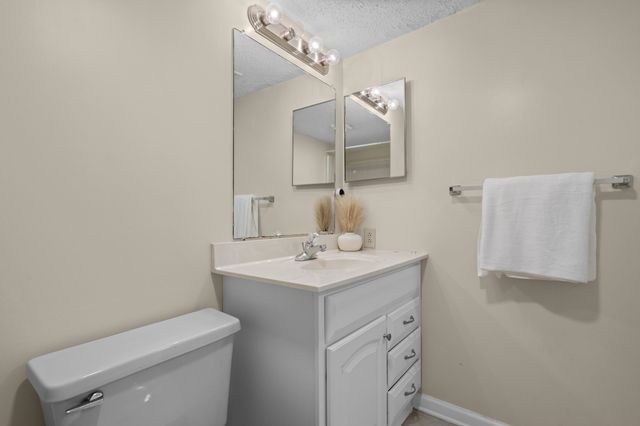 311 69th Ave N Apt 106, Myrtle Beach, SC 29572