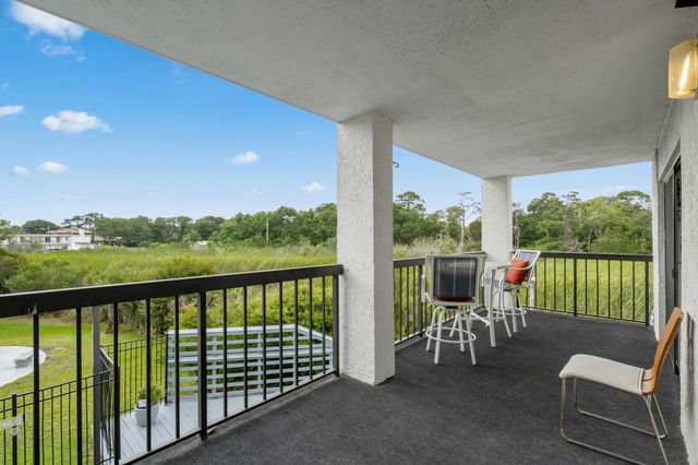 311 69th Ave N Apt 106, Myrtle Beach, SC 29572