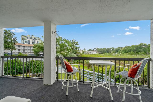 311 69th Ave N Apt 106, Myrtle Beach, SC 29572