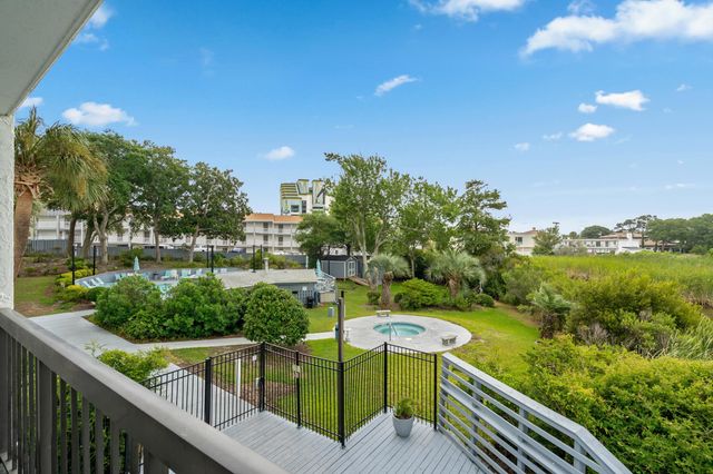 311 69th Ave N Apt 106, Myrtle Beach, SC 29572