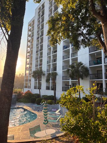 311 69th Ave N Apt 106, Myrtle Beach, SC 29572