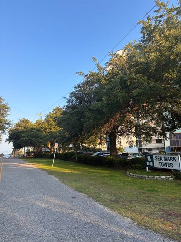 311 69th Ave N Apt 106, Myrtle Beach, SC 29572