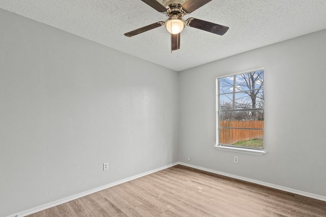 220 S League Street S, Sulphur Springs, TX 75482