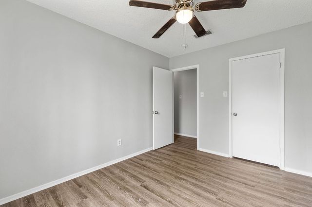 220 S League Street S, Sulphur Springs, TX 75482