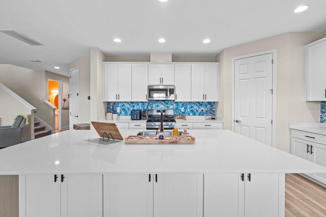 14661 HORSE TROT ROAD, Lithia, FL 33547