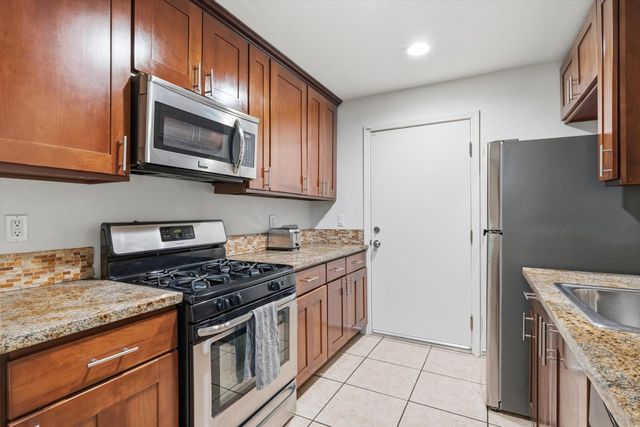 3700 12th Avenue, Sacramento, CA 95817