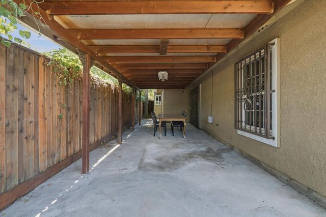 3700 12th Avenue, Sacramento, CA 95817