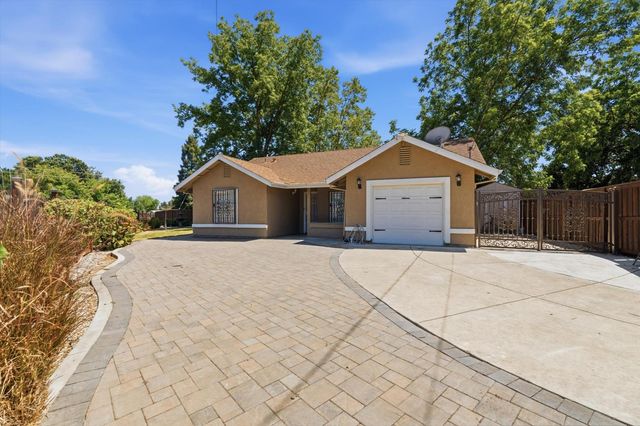 3700 12th Avenue, Sacramento, CA 95817