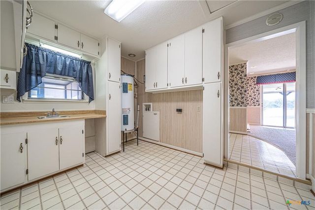 17941 Old 81, Troy, TX 76579