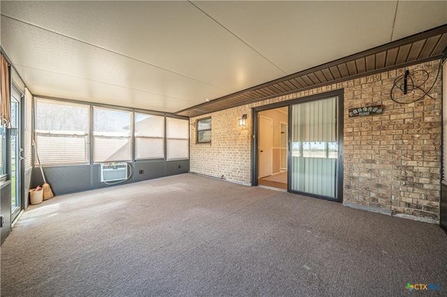 17941 Old 81, Troy, TX 76579