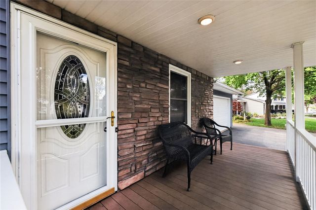 37 Southcross Trail, Perinton, NY 14450