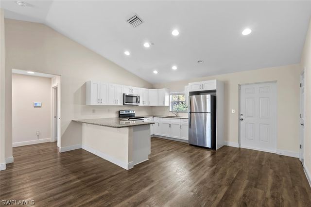 9018 Penny CIR, Labelle, FL 33935