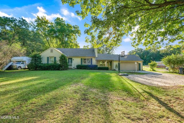 1425 S Crissey Road, Holland, OH 43528