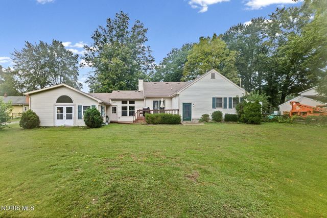 1425 S Crissey Road, Holland, OH 43528