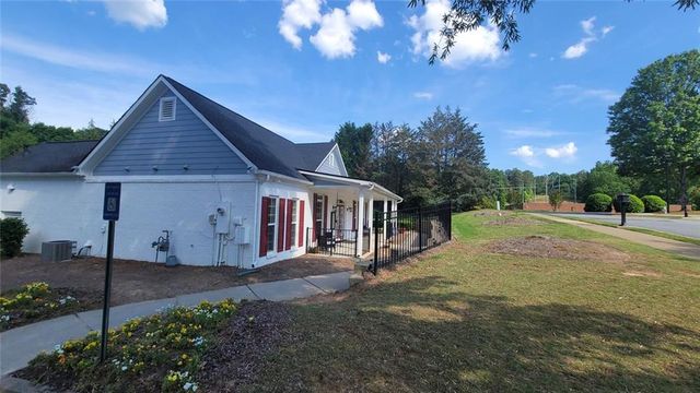 258 Valley Crossing 112, Canton, GA 30114