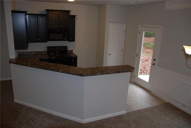 258 Valley Crossing 112, Canton, GA 30114