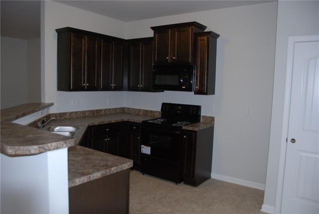 258 Valley Crossing 112, Canton, GA 30114