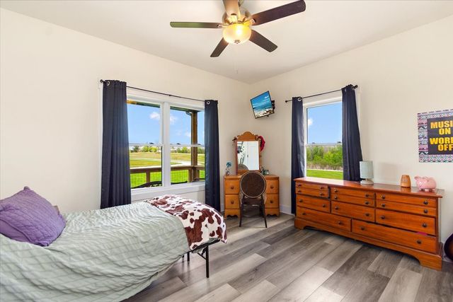 211 Miller Farm Ln, Winchester, TN 37398