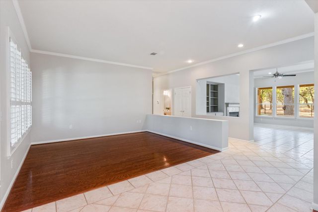 111 Trail Rider WAY, Georgetown, TX 78633