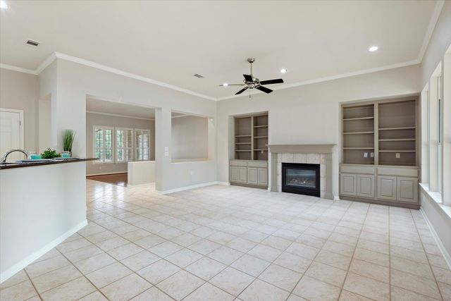111 Trail Rider WAY, Georgetown, TX 78633