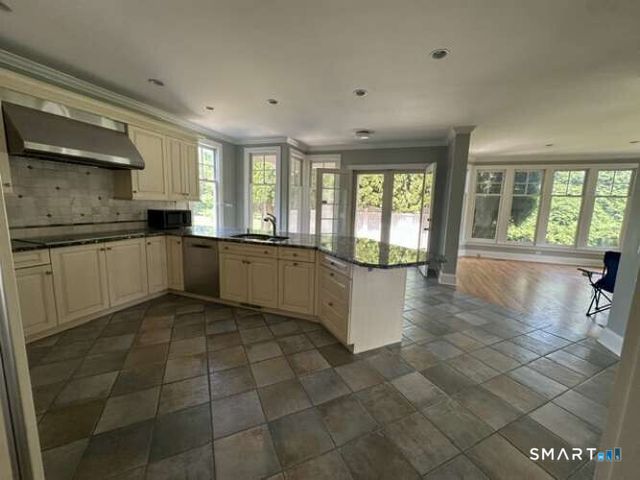 6 Sherwood Farms Lane, Westport, CT 06880