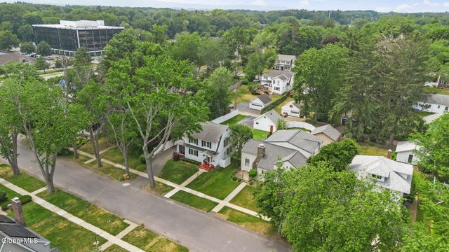 6 Glenwood Street, Guilderland, NY 12084