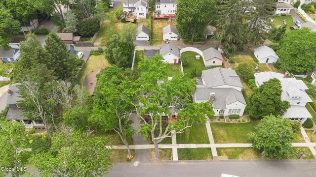 6 Glenwood Street, Guilderland, NY 12084