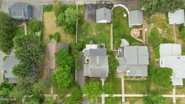 6 Glenwood Street, Guilderland, NY 12084