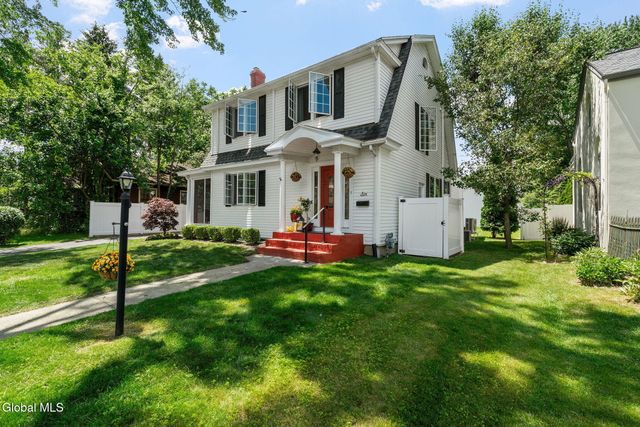 6 Glenwood Street, Guilderland, NY 12084