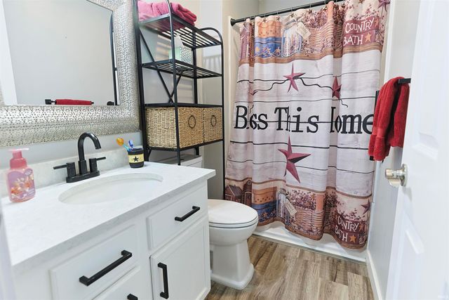23401 Arbor Pointe Drive, South Bend, IN 46628