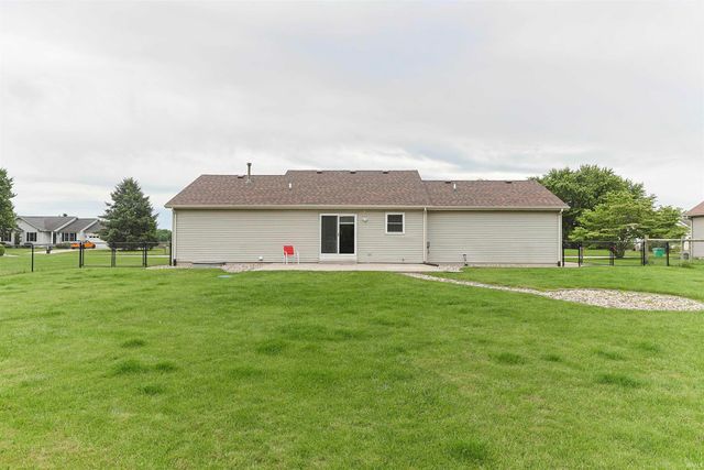 23401 Arbor Pointe Drive, South Bend, IN 46628