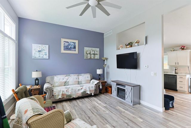 23401 Arbor Pointe Drive, South Bend, IN 46628