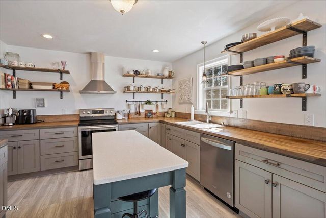 153 Sanidine Lane, Archer Lodge, NC 27527