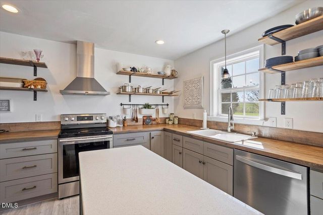 153 Sanidine Lane, Archer Lodge, NC 27527