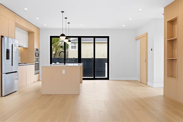 236 Lake Street, Waltham, MA 02451